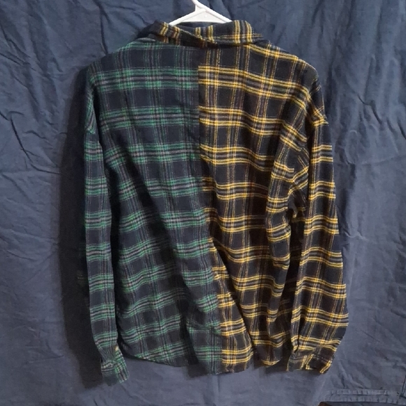 Rue21 Black and Yellow-Green Plaid Button Down Shirt - Picture 3 of 3